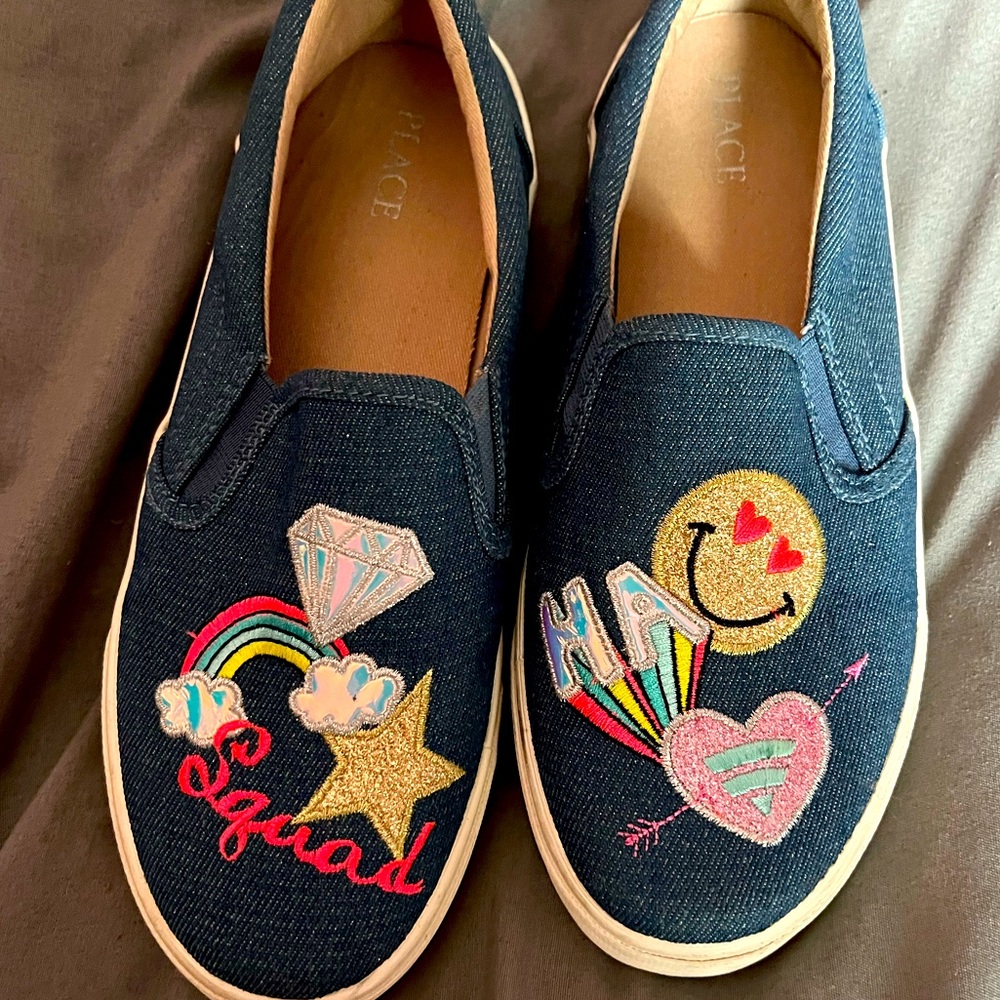 Children’s place blue slip on sneakers